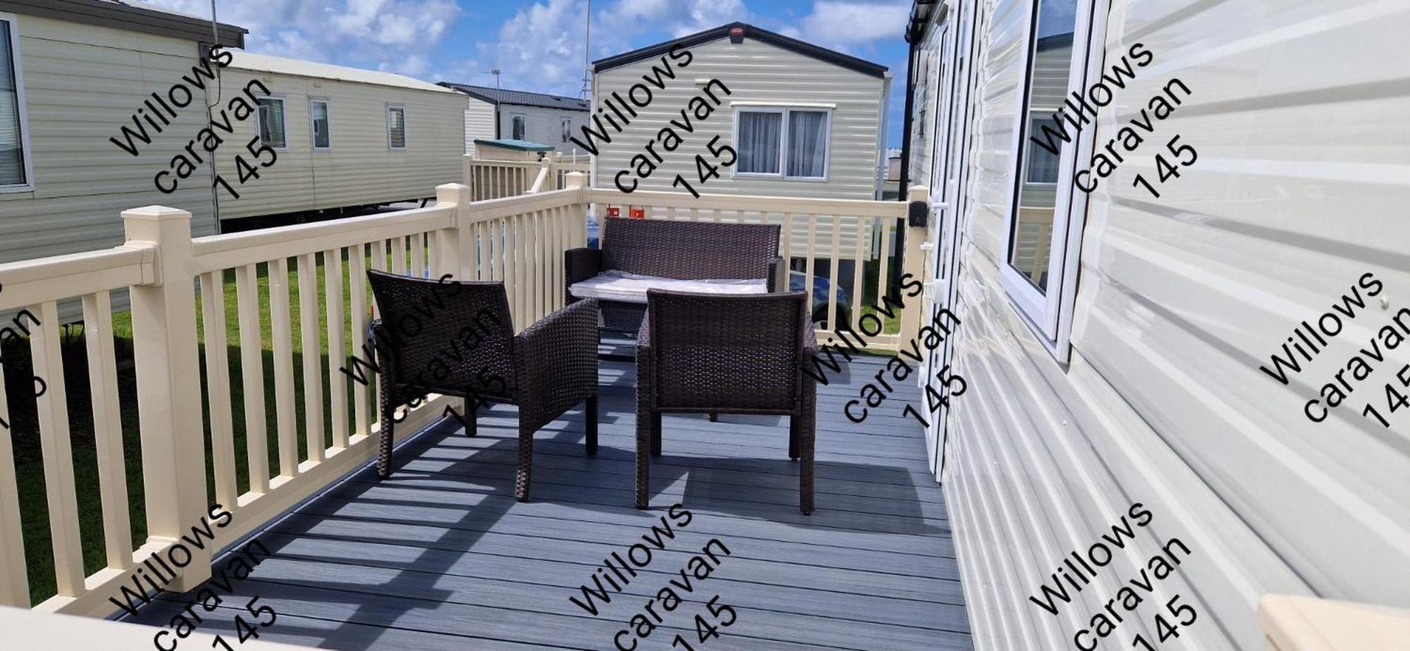 Llanddwywe Willows Caravan 145 מראה חיצוני תמונה