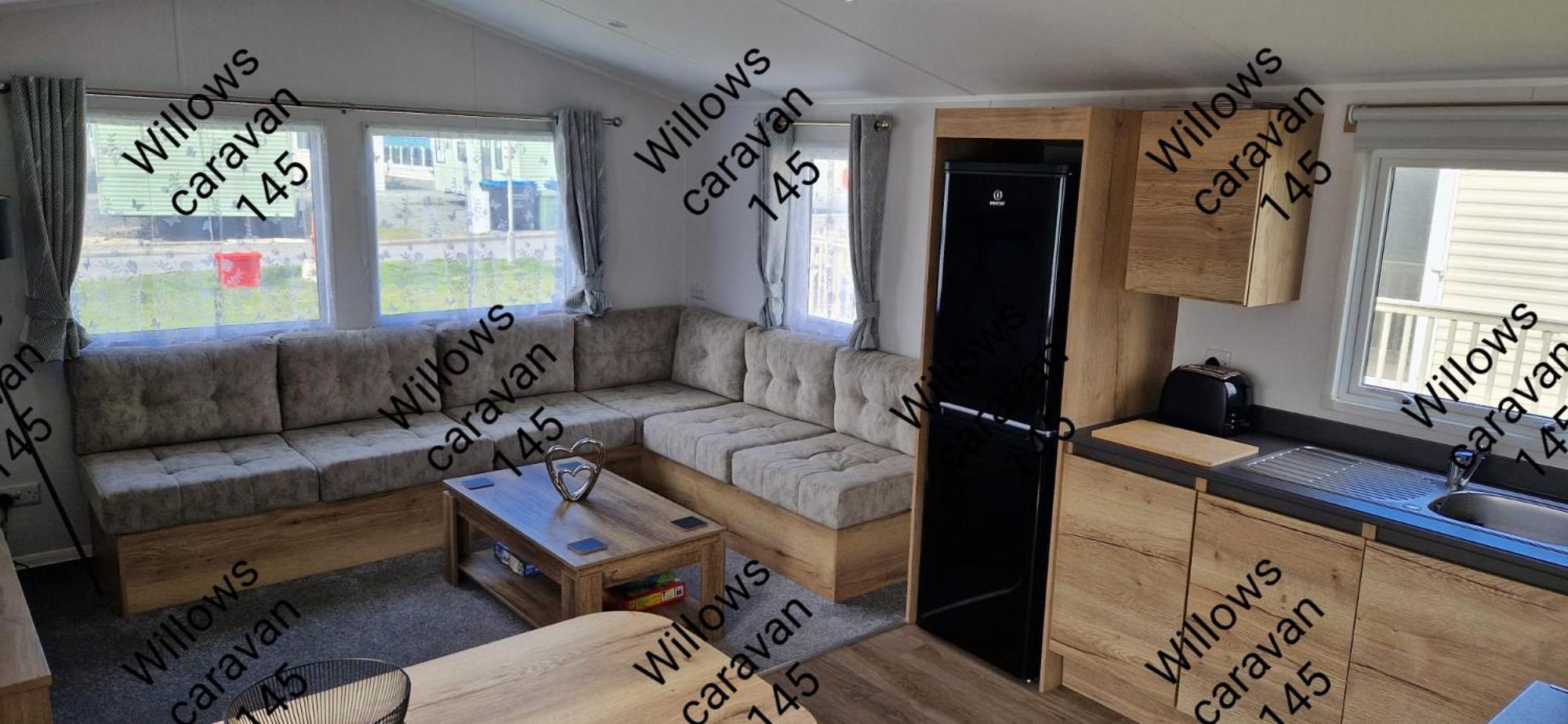Llanddwywe Willows Caravan 145 מראה חיצוני תמונה